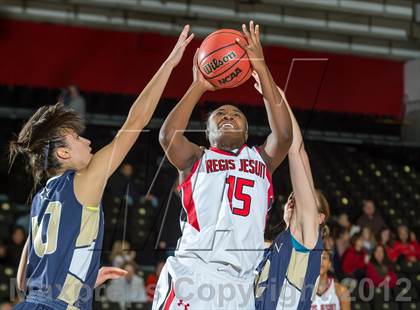 Thumbnail 1 in Regis Jesuit vs. Mullen photogallery.