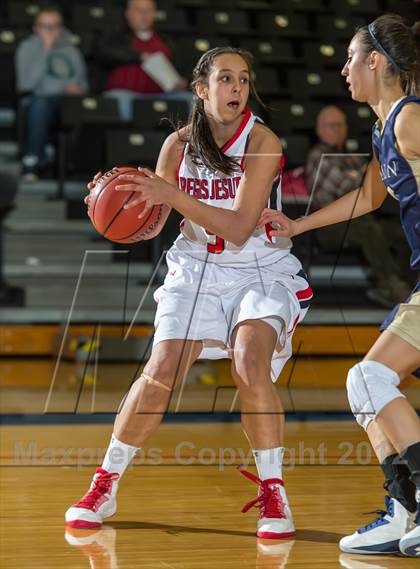 Thumbnail 3 in Regis Jesuit vs. Mullen photogallery.