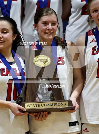 Thumbnail 3 in Rocky Mount Academy vs. Caldwell Academy (NCISAA 2A Championship Awards) photogallery.