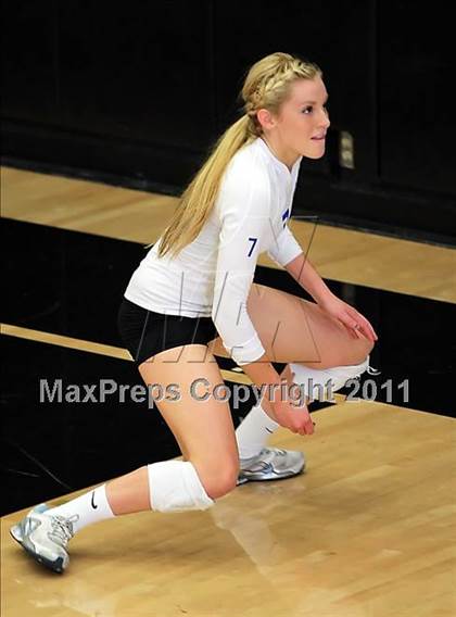 Thumbnail 1 in Redondo Union vs. Presentation (Archbishop Mitty Invitational Tournament) photogallery.