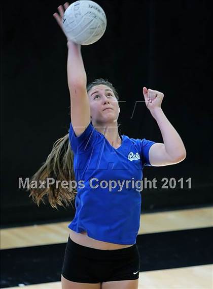 Thumbnail 2 in Redondo Union vs. Presentation (Archbishop Mitty Invitational Tournament) photogallery.