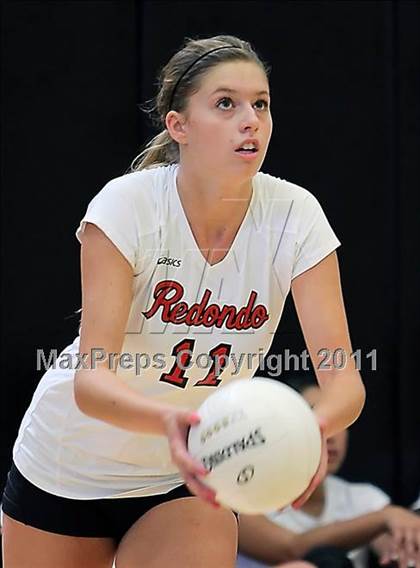 Thumbnail 1 in Redondo Union vs. Presentation (Archbishop Mitty Invitational Tournament) photogallery.