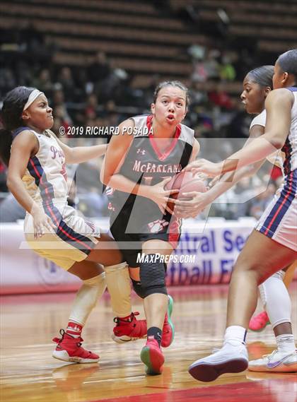 Thumbnail 2 in McFarland vs. San Joaquin Memorial (CIF CS D IV Final) photogallery.