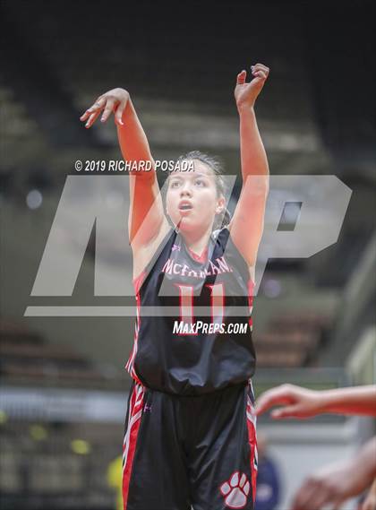 Thumbnail 1 in McFarland vs. San Joaquin Memorial (CIF CS D IV Final) photogallery.