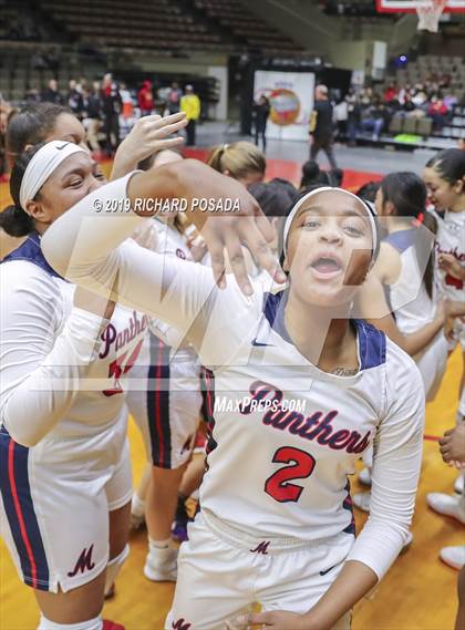 Thumbnail 3 in McFarland vs. San Joaquin Memorial (CIF CS D IV Final) photogallery.