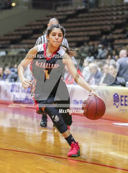 Thumbnail 2 in McFarland vs. San Joaquin Memorial (CIF CS D IV Final) photogallery.