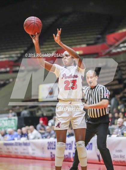 Thumbnail 1 in McFarland vs. San Joaquin Memorial (CIF CS D IV Final) photogallery.