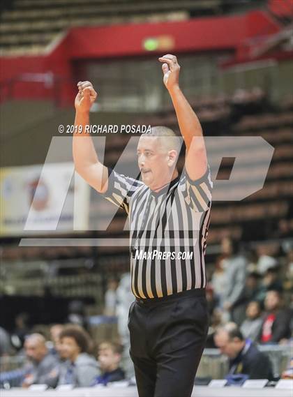 Thumbnail 2 in McFarland vs. San Joaquin Memorial (CIF CS D IV Final) photogallery.