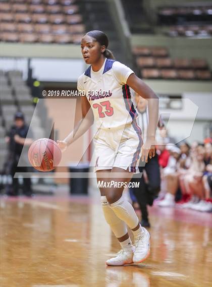 Thumbnail 1 in McFarland vs. San Joaquin Memorial (CIF CS D IV Final) photogallery.