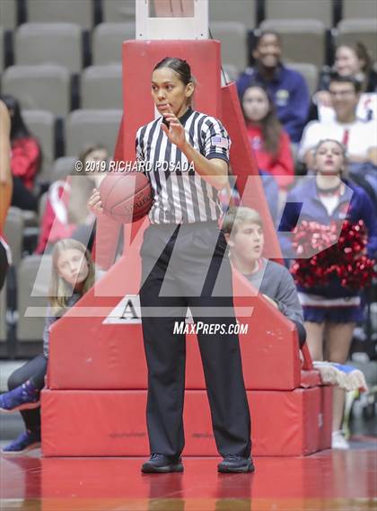 Thumbnail 1 in McFarland vs. San Joaquin Memorial (CIF CS D IV Final) photogallery.