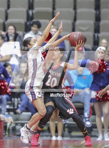 Thumbnail 1 in McFarland vs. San Joaquin Memorial (CIF CS D IV Final) photogallery.