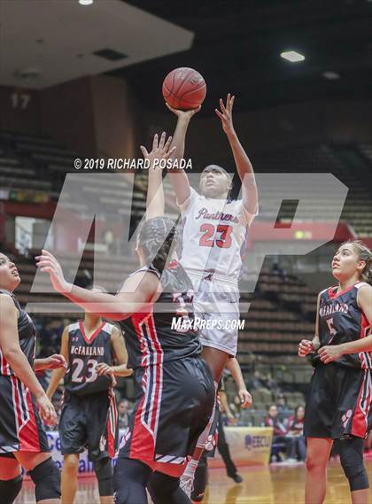 Thumbnail 1 in McFarland vs. San Joaquin Memorial (CIF CS D IV Final) photogallery.