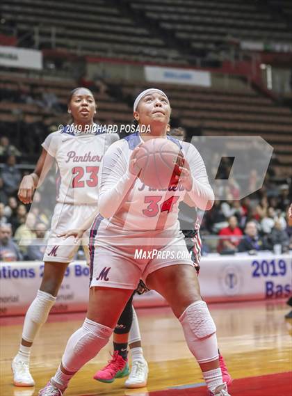 Thumbnail 1 in McFarland vs. San Joaquin Memorial (CIF CS D IV Final) photogallery.