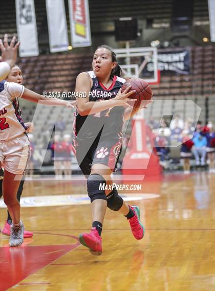 Thumbnail 2 in McFarland vs. San Joaquin Memorial (CIF CS D IV Final) photogallery.