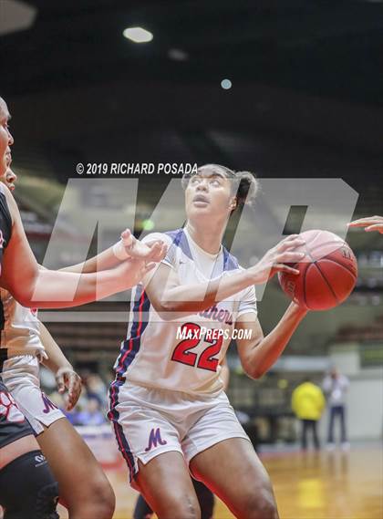Thumbnail 3 in McFarland vs. San Joaquin Memorial (CIF CS D IV Final) photogallery.