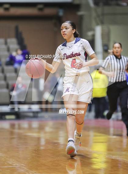 Thumbnail 3 in McFarland vs. San Joaquin Memorial (CIF CS D IV Final) photogallery.