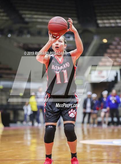 Thumbnail 2 in McFarland vs. San Joaquin Memorial (CIF CS D IV Final) photogallery.