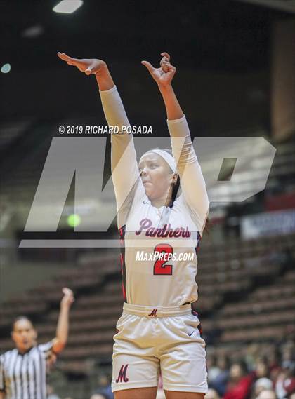Thumbnail 2 in McFarland vs. San Joaquin Memorial (CIF CS D IV Final) photogallery.