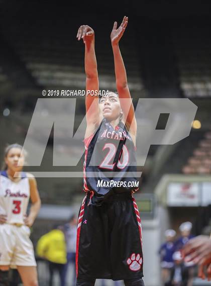 Thumbnail 2 in McFarland vs. San Joaquin Memorial (CIF CS D IV Final) photogallery.