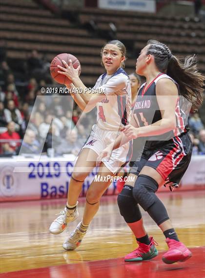Thumbnail 1 in McFarland vs. San Joaquin Memorial (CIF CS D IV Final) photogallery.