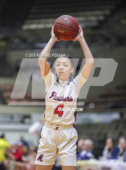 Thumbnail 2 in McFarland vs. San Joaquin Memorial (CIF CS D IV Final) photogallery.