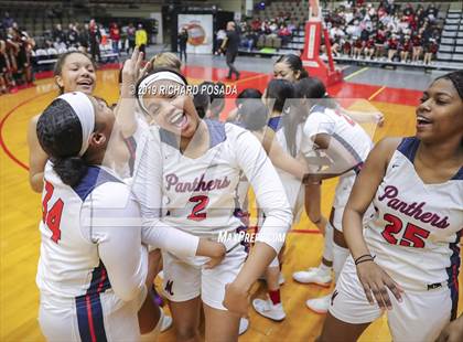 Thumbnail 1 in McFarland vs. San Joaquin Memorial (CIF CS D IV Final) photogallery.