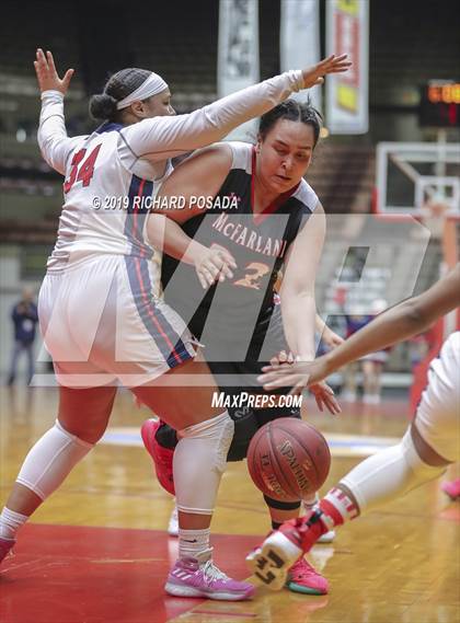 Thumbnail 2 in McFarland vs. San Joaquin Memorial (CIF CS D IV Final) photogallery.