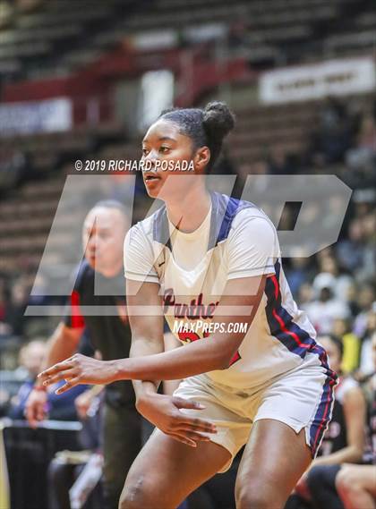 Thumbnail 1 in McFarland vs. San Joaquin Memorial (CIF CS D IV Final) photogallery.