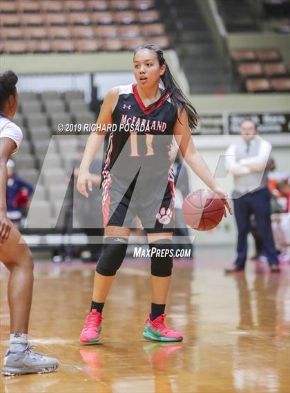 Thumbnail 2 in McFarland vs. San Joaquin Memorial (CIF CS D IV Final) photogallery.