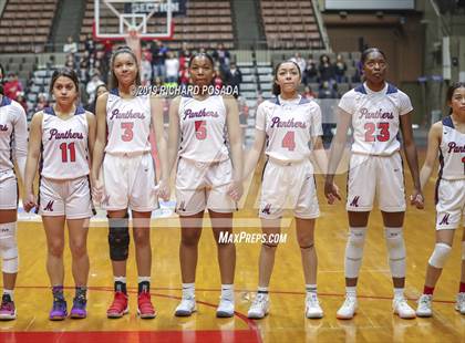 Thumbnail 1 in McFarland vs. San Joaquin Memorial (CIF CS D IV Final) photogallery.
