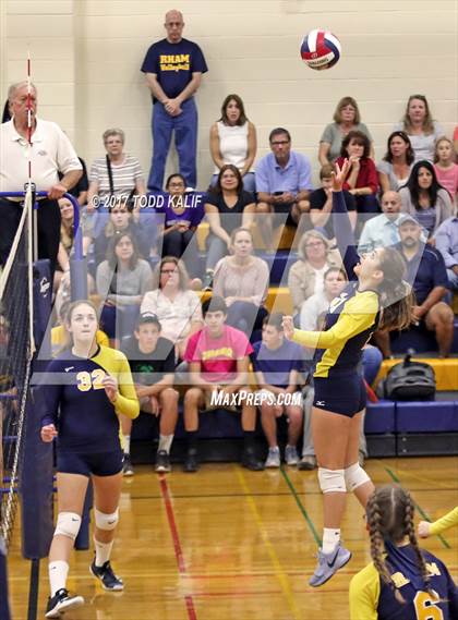 Thumbnail 1 in Farmington @ RHAM photogallery.
