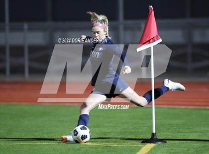 Thumbnail 3 in Del Campo @ Vista del Lago photogallery.