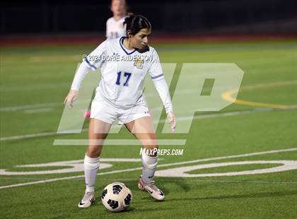 Thumbnail 2 in Del Campo @ Vista del Lago photogallery.