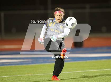 Thumbnail 3 in Del Campo @ Vista del Lago photogallery.