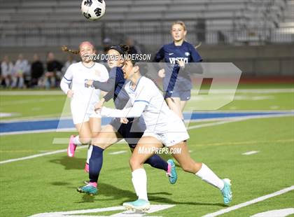 Thumbnail 3 in Del Campo @ Vista del Lago photogallery.