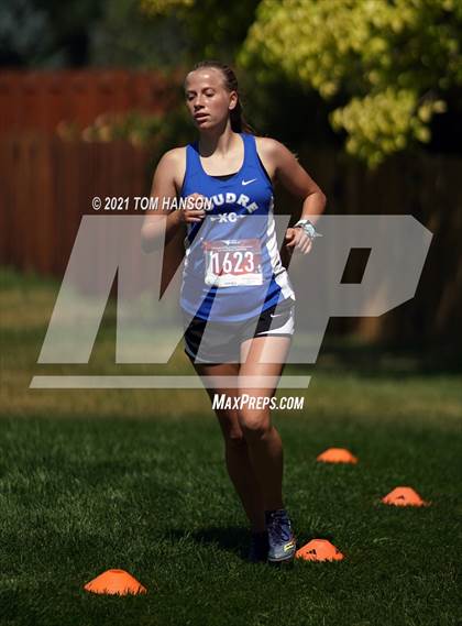 Thumbnail 2 in John Martin XC Invitational photogallery.