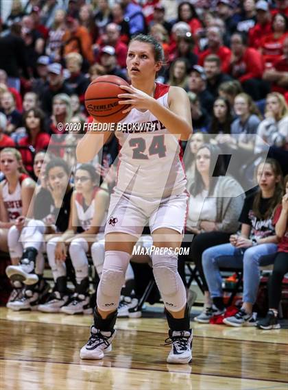 Thumbnail 2 in Muenster vs. Lindsay (UIL 2A Region II Bi-District) photogallery.