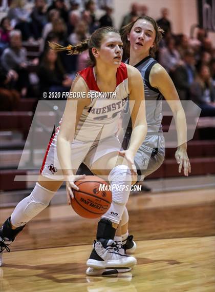 Thumbnail 2 in Muenster vs. Lindsay (UIL 2A Region II Bi-District) photogallery.