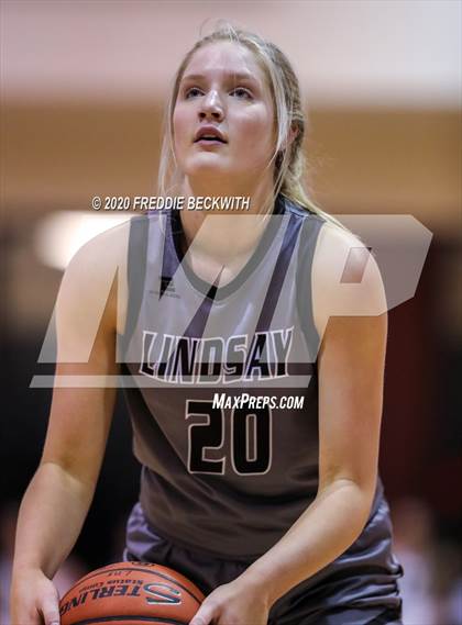 Thumbnail 3 in Muenster vs. Lindsay (UIL 2A Region II Bi-District) photogallery.