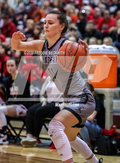 Thumbnail 1 in Muenster vs. Lindsay (UIL 2A Region II Bi-District) photogallery.