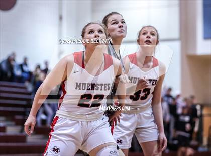 Thumbnail 2 in Muenster vs. Lindsay (UIL 2A Region II Bi-District) photogallery.
