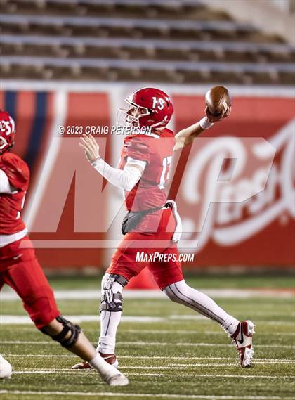 Thumbnail 1 in Crimson Cliffs vs Ridgeline (UHSAA 4A Semifinal) photogallery.