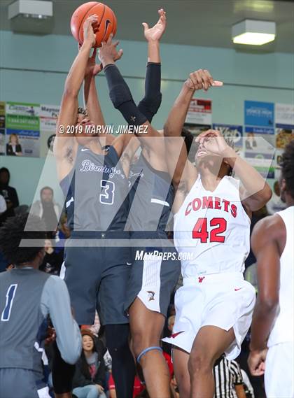 Thumbnail 2 in Birmingham @ Westchester (CIF LACS Open Division Semifinal) photogallery.