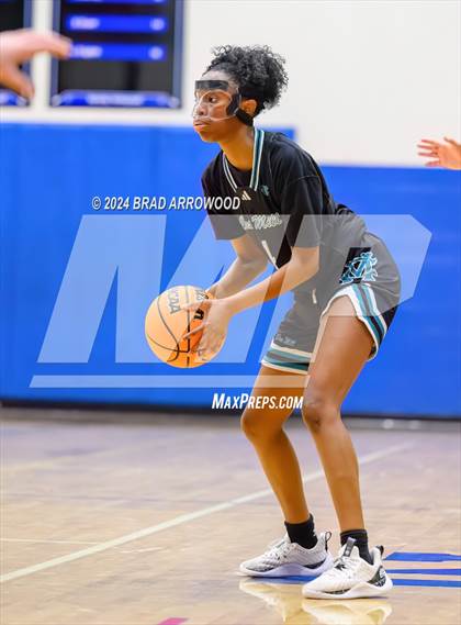 Thumbnail 3 in Cox Mill @ Lake Norman photogallery.