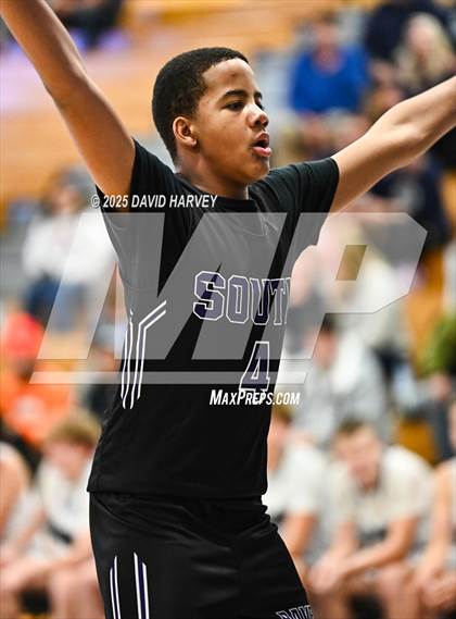 Thumbnail 2 in FR: Denver South @ Columbine photogallery.