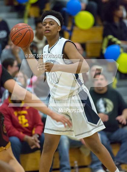 Thumbnail 2 in Vista Murrieta vs. Oxnard photogallery.