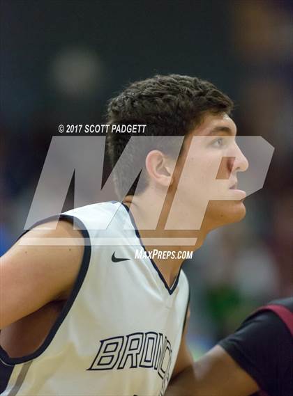 Thumbnail 1 in Vista Murrieta vs. Oxnard photogallery.