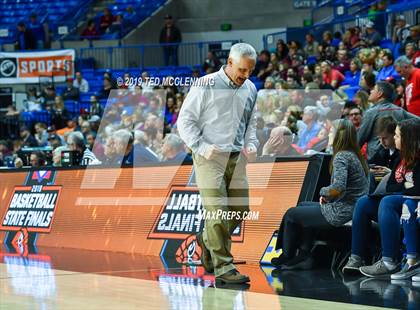 Thumbnail 2 in Melbourne vs Riverside (AAA 2A Final) photogallery.