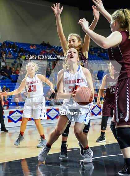 Thumbnail 3 in Melbourne vs Riverside (AAA 2A Final) photogallery.