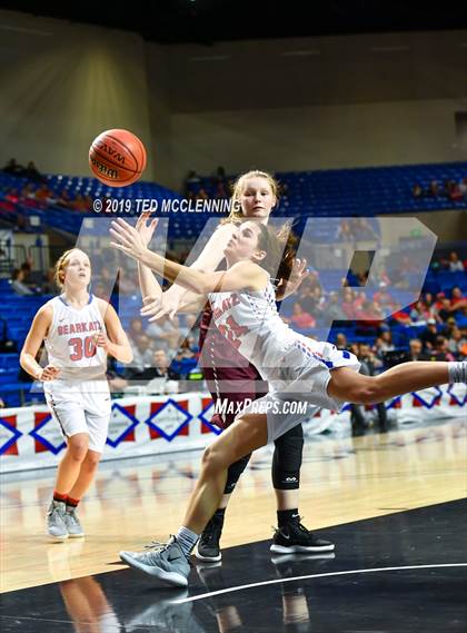 Thumbnail 1 in Melbourne vs Riverside (AAA 2A Final) photogallery.